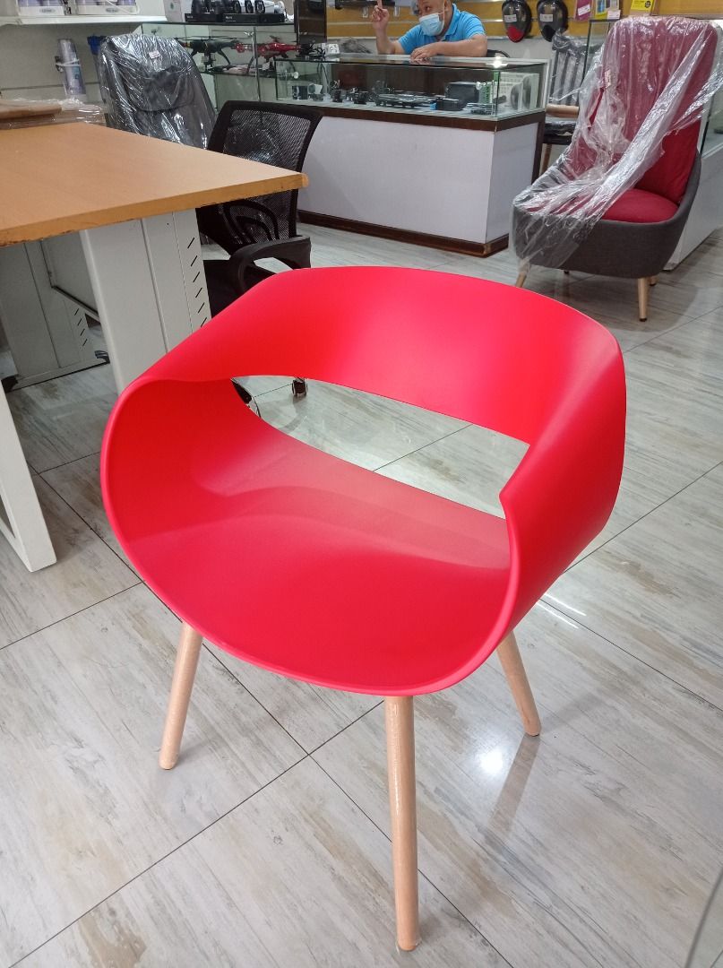 SUMO Deluxe Designer Chairs, Accent Chair, Plastic Chair Wooden Legs