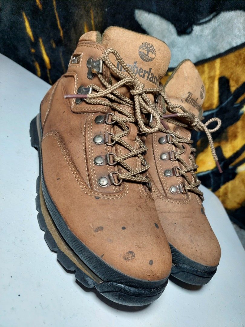 TIMBERLAND LEATHER BOOTS SIZE 8.5 MEN. Men s Fashion Footwear