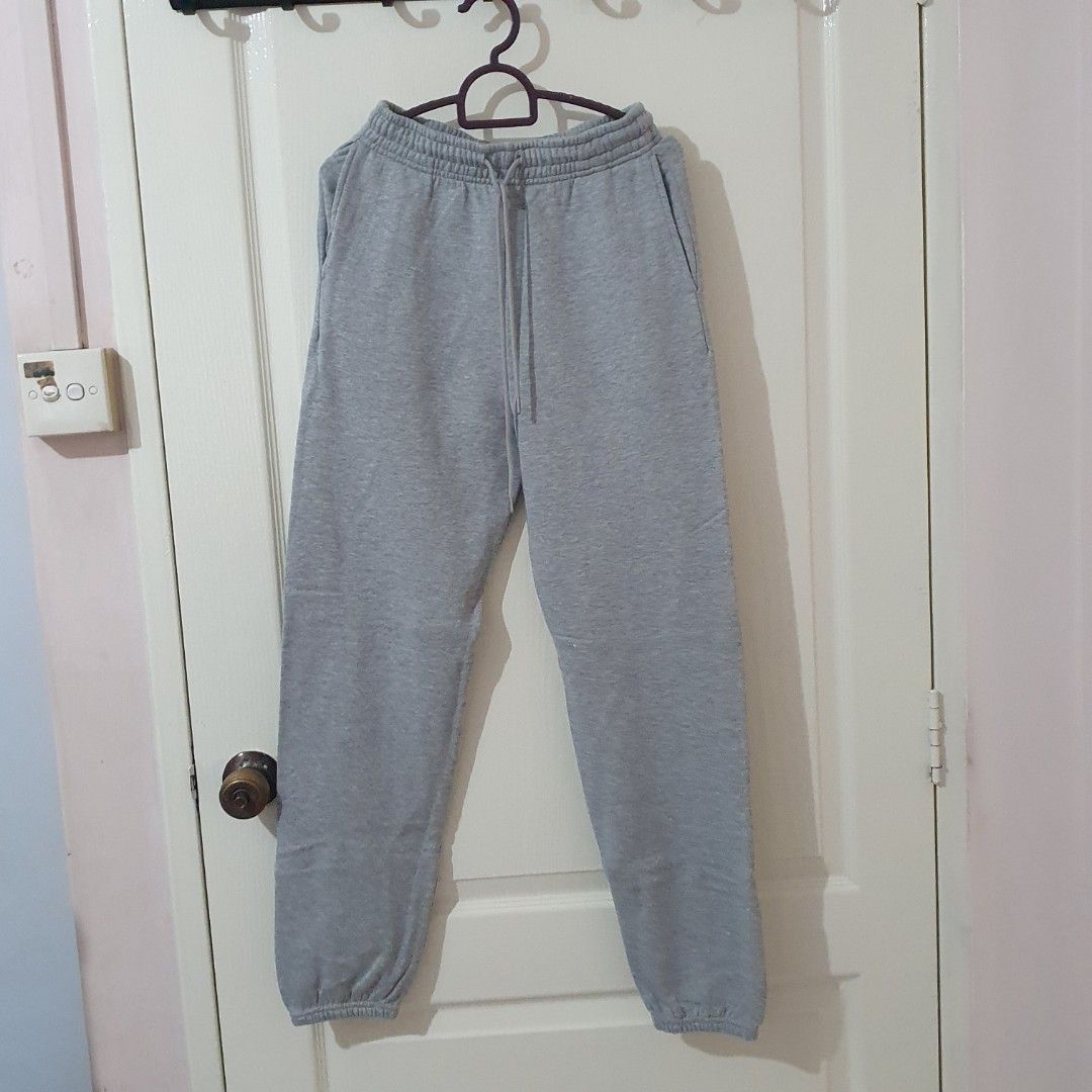 Uniqlo] [S] Grey jogger pants, Women's Fashion, Bottoms, Jeans