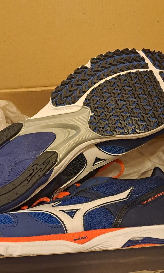 Mizuno wave emperor 3 wide top