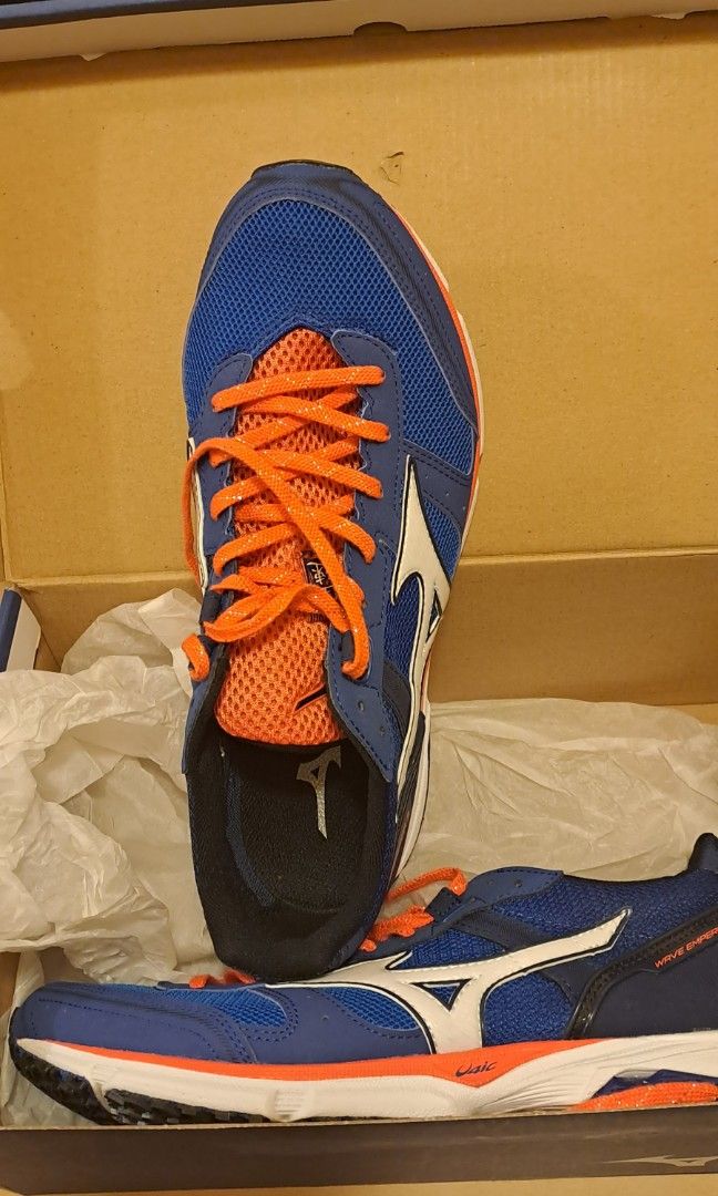 mizuno wave emperor 3 Carousell