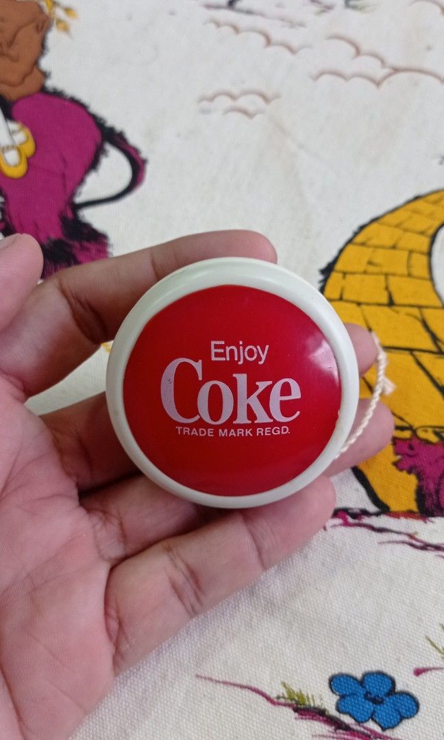 Vintage yoyo coca cola, Hobbies & Toys, Collectibles & Memorabilia, Vintage Collectibles on