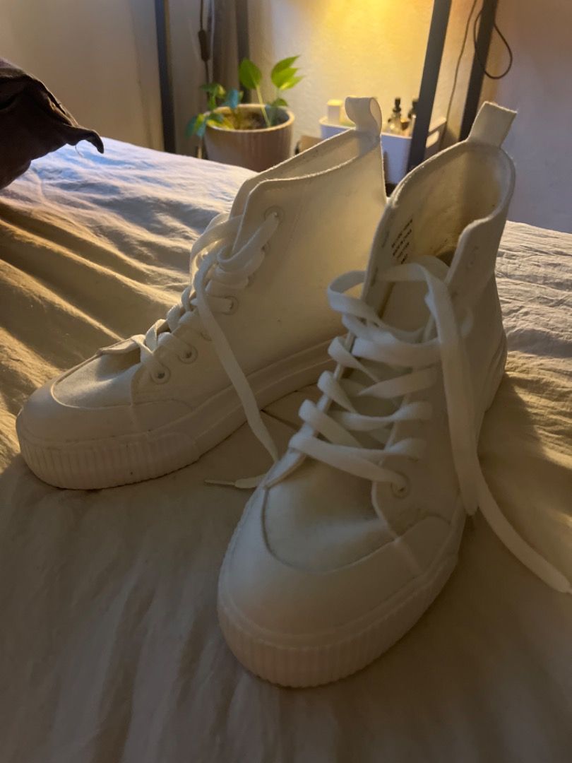 White new arrivals converse style