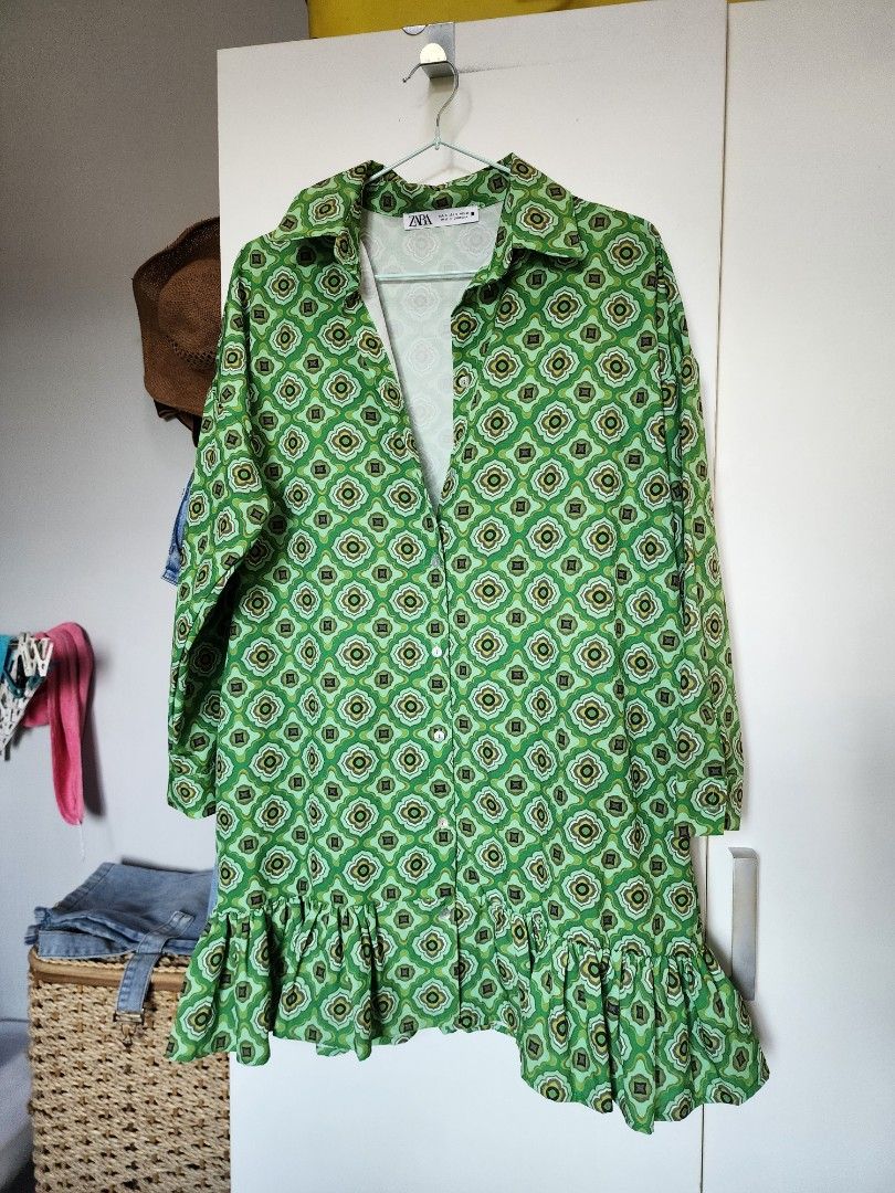 Zara geometric print longsleeve dress, Women's Fashion, Dresses & Sets,  Dresses on Carousell