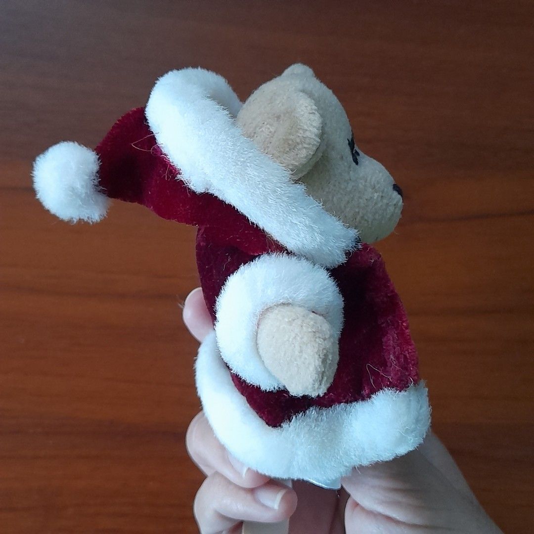 2005 starbucks philippines mini christmas bearista (Category: Vintage Collectibles) located in Quezon City. Submitted by forksoup (Listing ID 1279275478, Image 3). Description: ⚠️ please read info below first before messaging: • 100% authentic and bought in-store • had this for years so please expect minor flaws • washed and in good condition • price is negotiable but no lowballing please! • rfs: decluttering • mop: gcash — strictly mine now, pay