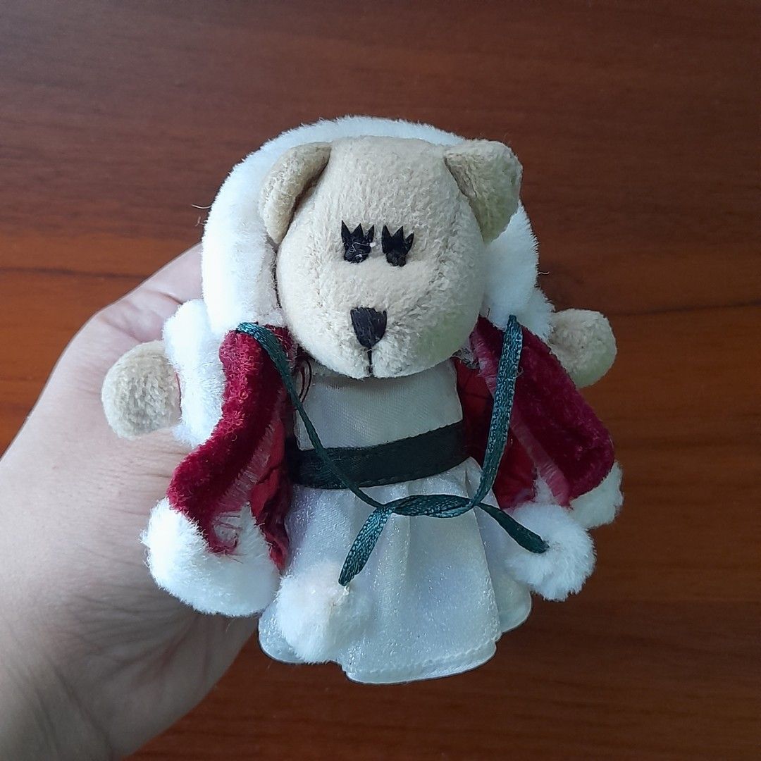 2005 starbucks philippines mini christmas bearista (Category: Vintage Collectibles) located in Quezon City. Submitted by forksoup (Listing ID 1279275478, Image 2). Description: ⚠️ please read info below first before messaging: • 100% authentic and bought in-store • had this for years so please expect minor flaws • washed and in good condition • price is negotiable but no lowballing please! • rfs: decluttering • mop: gcash — strictly mine now, pay