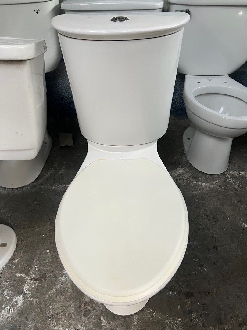 2nd Hand HCG Toilet Bowl, Beauty & Personal Care, Bath & Body, Bath on