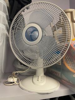 （分類：）位於 。 由 silverlaika 提交（商品編號 1279351708，圖片 1）。簡介： 。