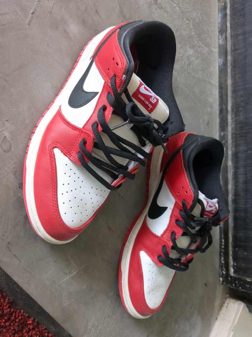 Air Jordan red black nike