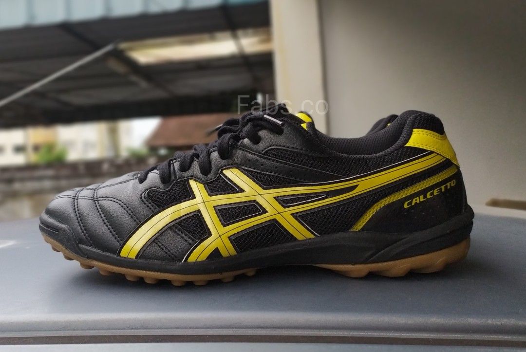 Asics calcetto top 5 clearance
