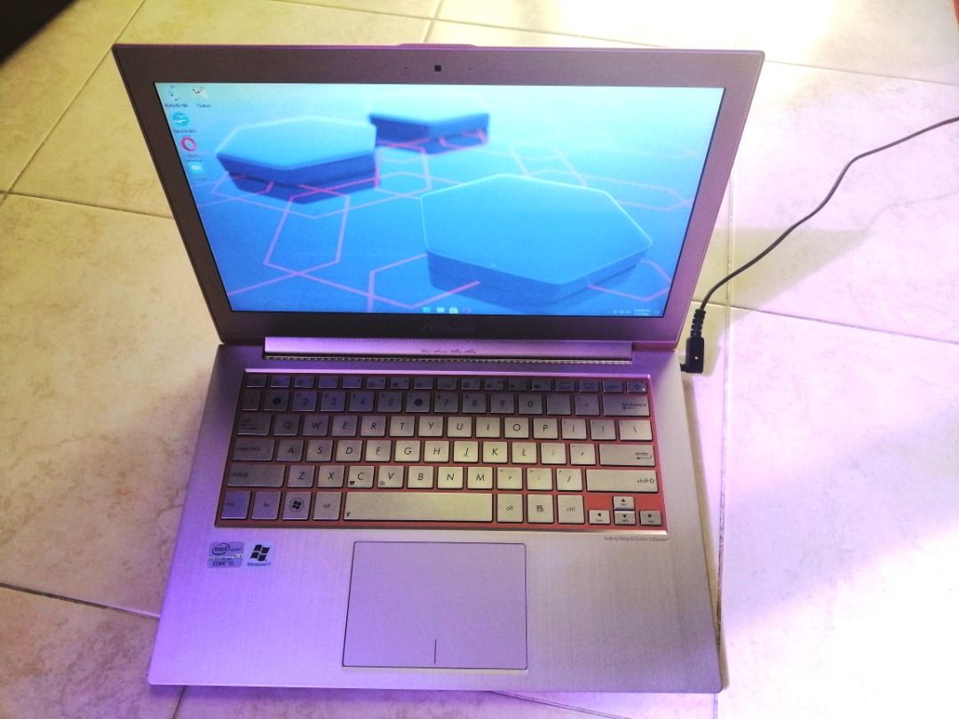 Windowsノート本体 ASUS Zenbook UX-31E Core i7 Windows11PRO Asus