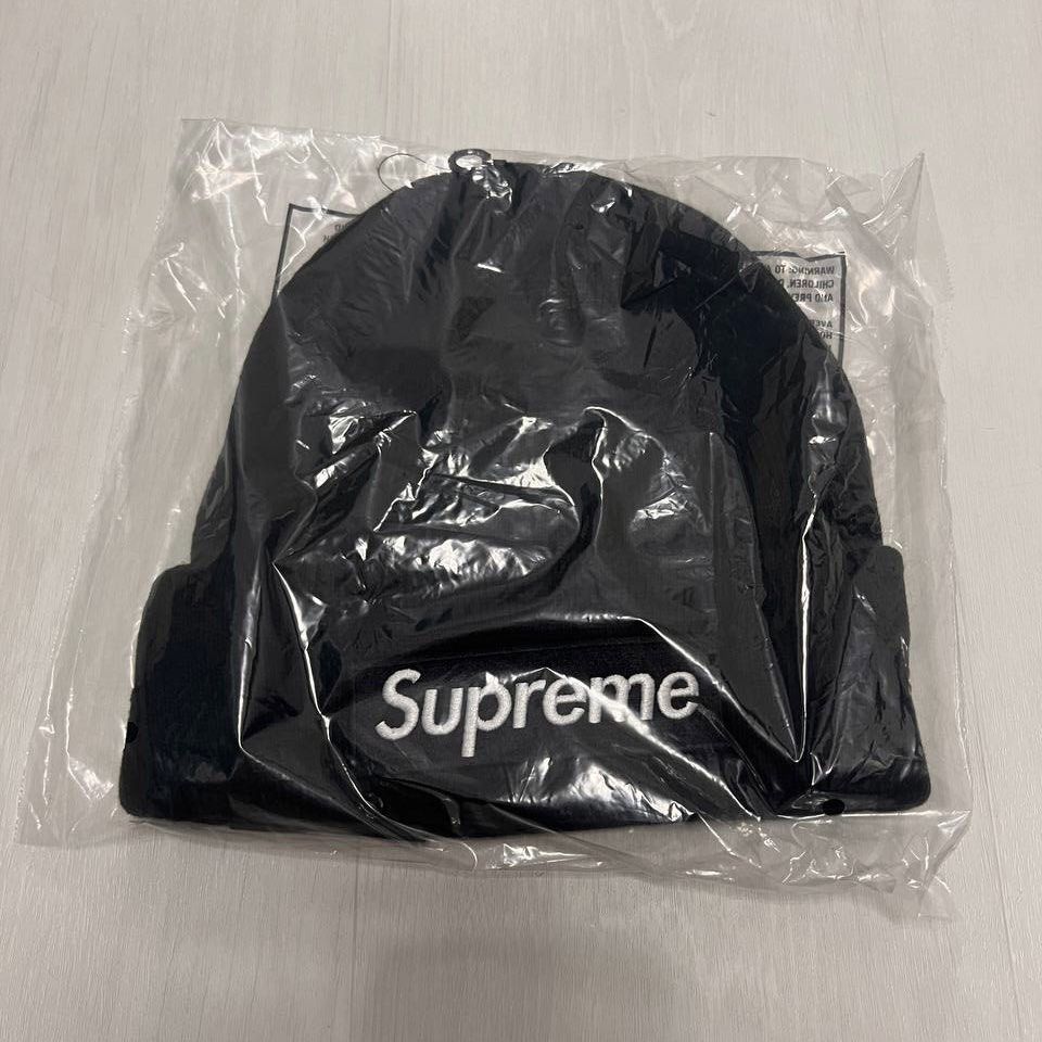 AUTHENTIC Supreme Beanie Men s Fashion Watches Accessories Beanie on Carousell