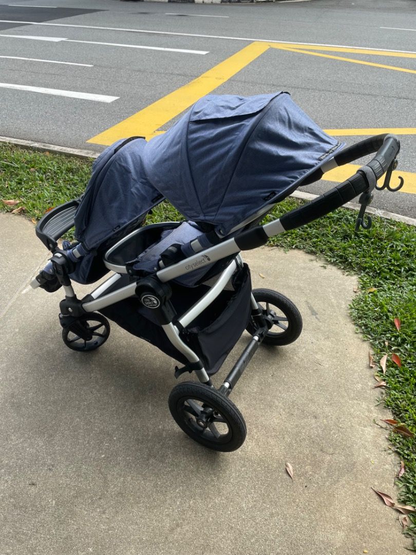 Baby Jogger City Select Double Stroller and Bassinet