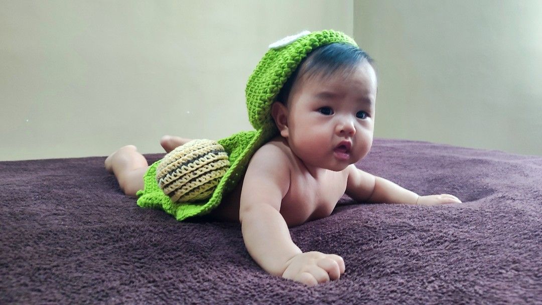 Baby Photoshoot Little Snail, Babies & Kids, Babies & Kids Fashion on