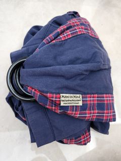 Moms in best sale mind baby sling