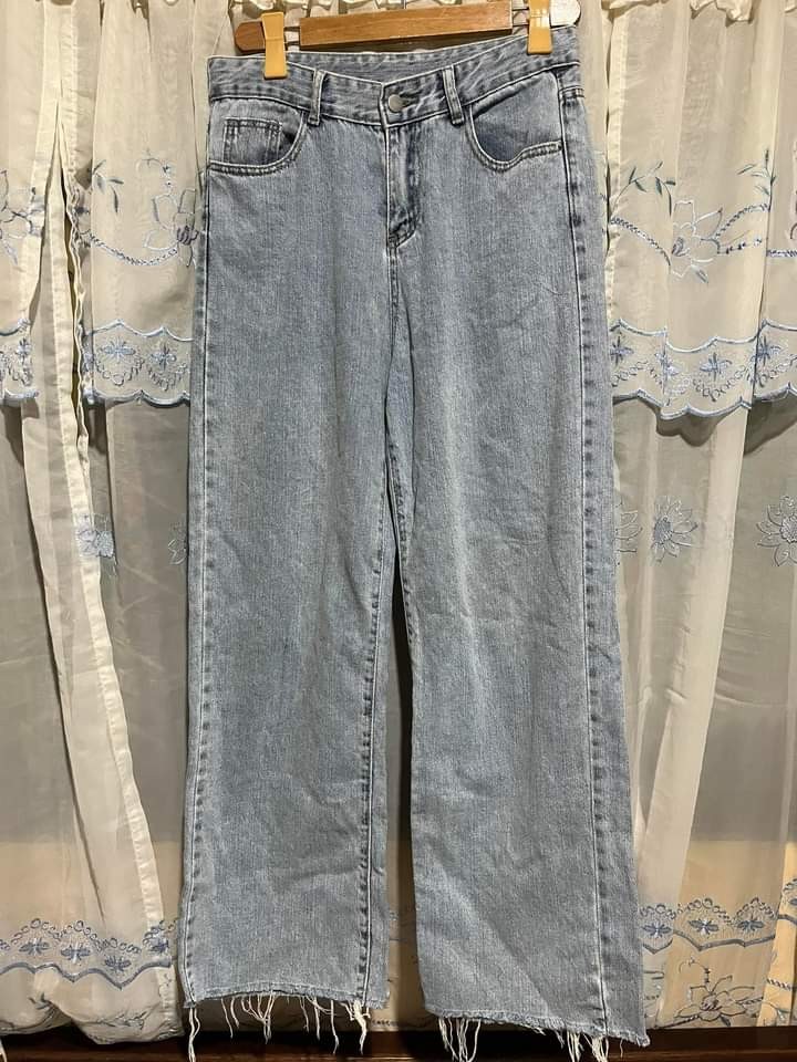 Baggy Pants, Women's Fashion, Bottoms, Jeans on Carousell