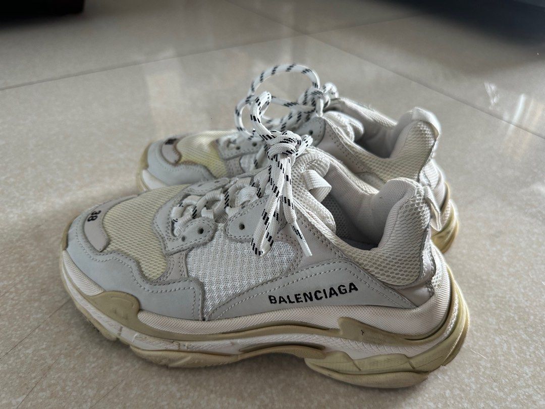 Balenciaga Triple S Off white