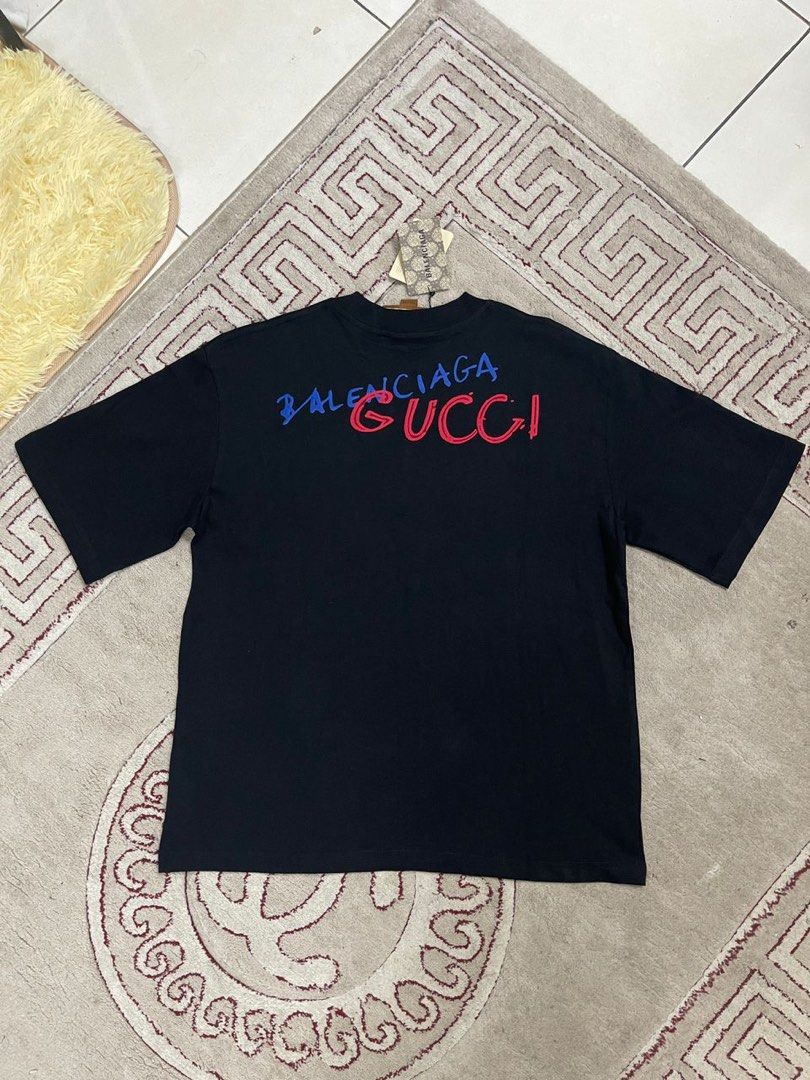 Sell Gucci Snake Print Sweatshirt - Black