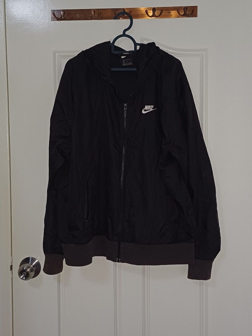 black Nike Windbreaker