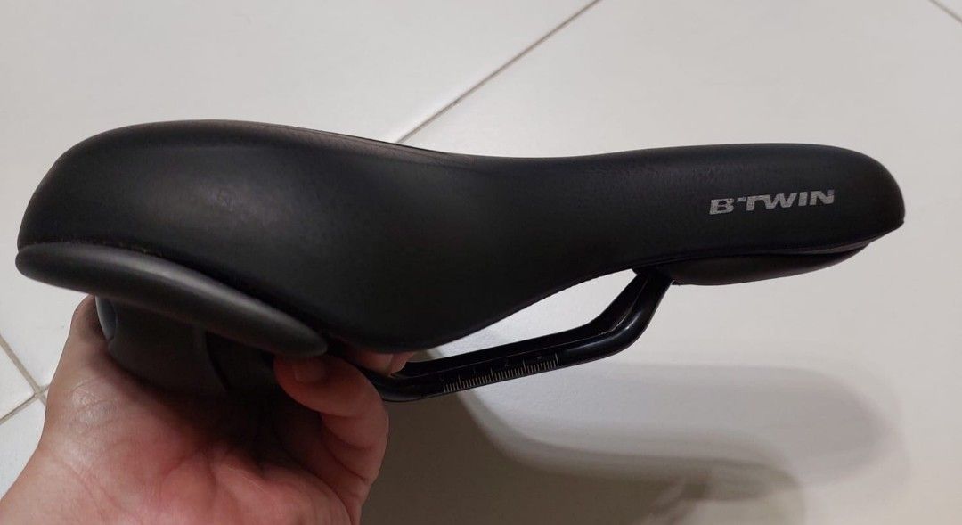 BTWIN ErgoFit Wide Saddle Sports Equipment Bicycles Parts Parts Accessories on Carousell