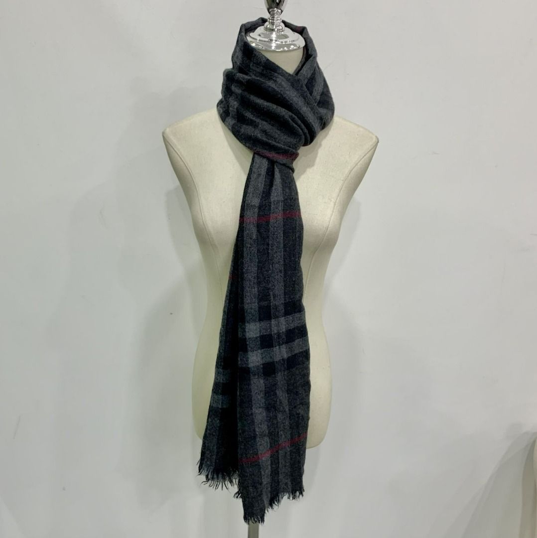 Burberry 100 cashmere scarf 97 online