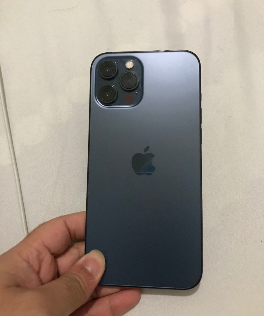 BUYING DEFECT IPHONES (Category: Others) located in Pinamalayan. Submitted by cutiegurl2015 (Listing ID 1279381857, Image 1). Description: im buying defective phones.