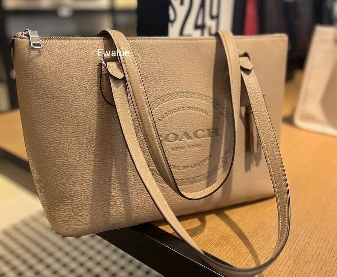 Coach Original Classic Black Beige Collection GALLERY TOTE WITH