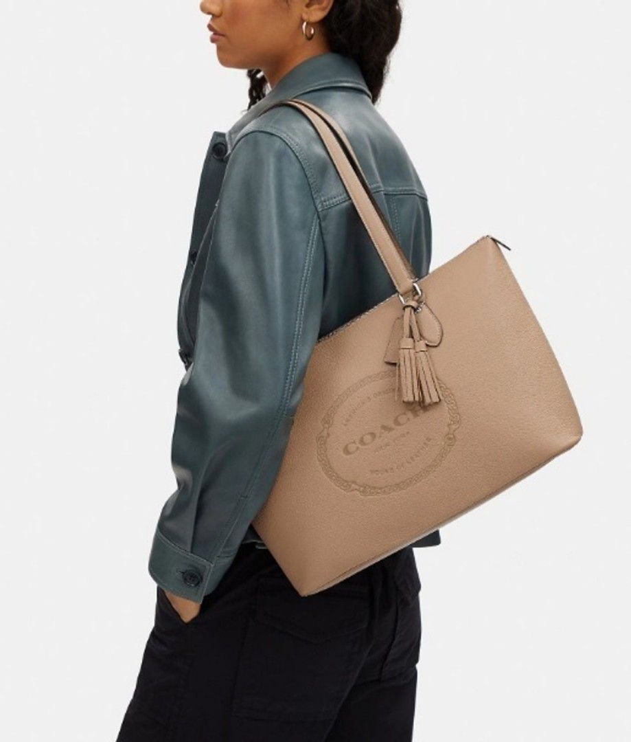 Coach tote on sale zip 16