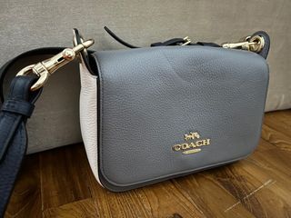 (Category: ) located in . Submitted by ygth2906 (Listing ID 1279328881, Image 1). Description: .