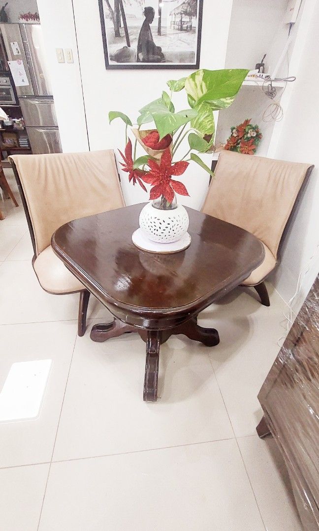 Coffee table Corner table SET (Category: Chairs) located in Quezon City. Submitted by chemortel (Listing ID 1279354606, Image 3). Description: lightly used GENUINE LEATHER only needs to clean but already clean generaly Heavy Solid Wood nice comfortable elegant PICK UP in Bagong Pagasa, QC rfs: bawas gamit/upgrade 09989531232 Text Only.