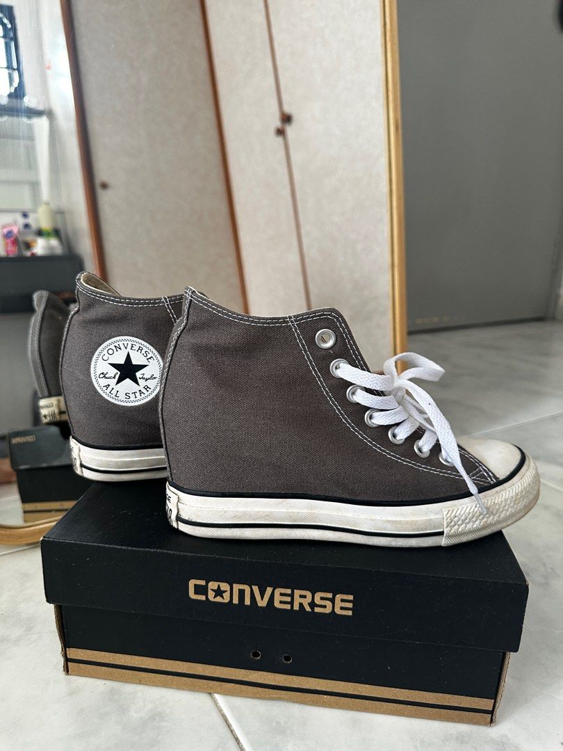 CONVERSE WONEN CHARCOAL WHITE SIZE US 7 Women s Fashion Footwear