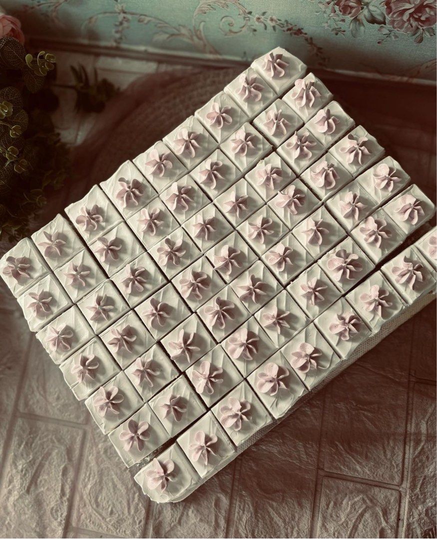 Customised cake /halal cake /eggless cake / princess cake / birthday