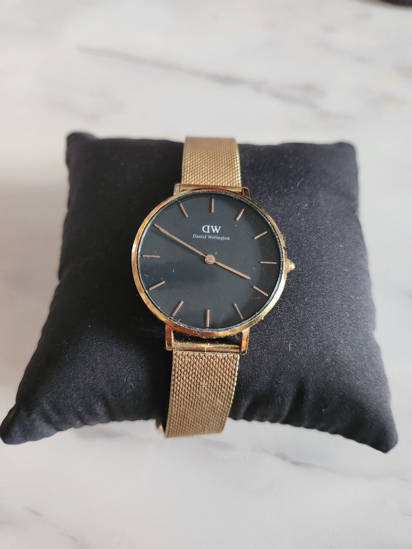 Daniel wellington discount watch low price