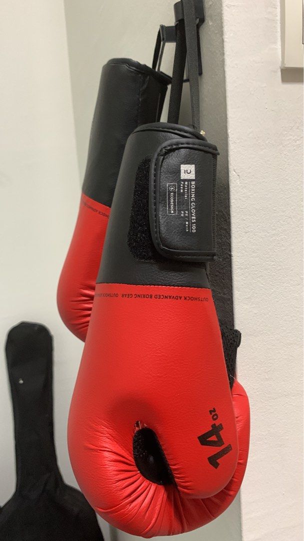 Decathlon outshock boxing glove 14oz, Sports Equipment, Other Sports