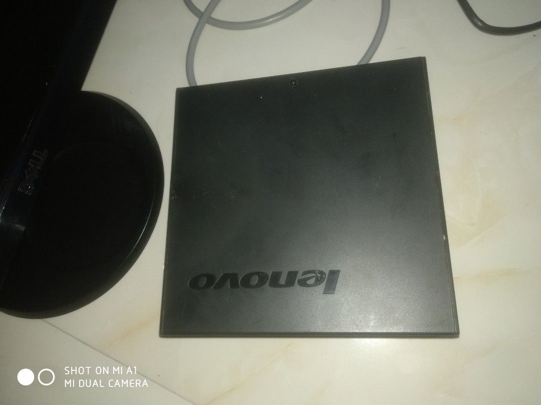 desktop (Category: Desktops) located in Muntinlupa City. Submitted by voltlovebird (Listing ID 1279264600, Image 3). Description: sale 21" Dell monitor, Wall mounted Small CPU Lenovo brand, 500GB... tested very good condition.. note: kayo na bumili ng mouse at keyboard..