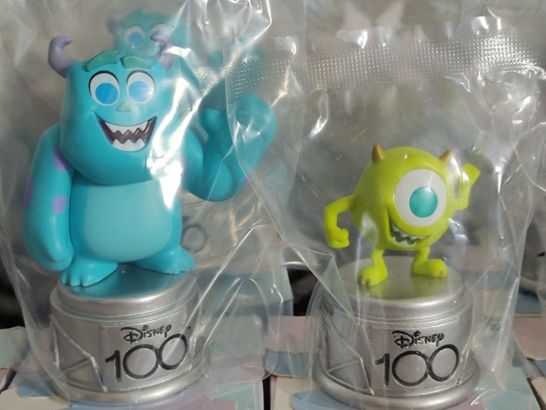 Disney 100 Wonder Trophies W2, Hobbies & Toys, Toys & Games on Carousell