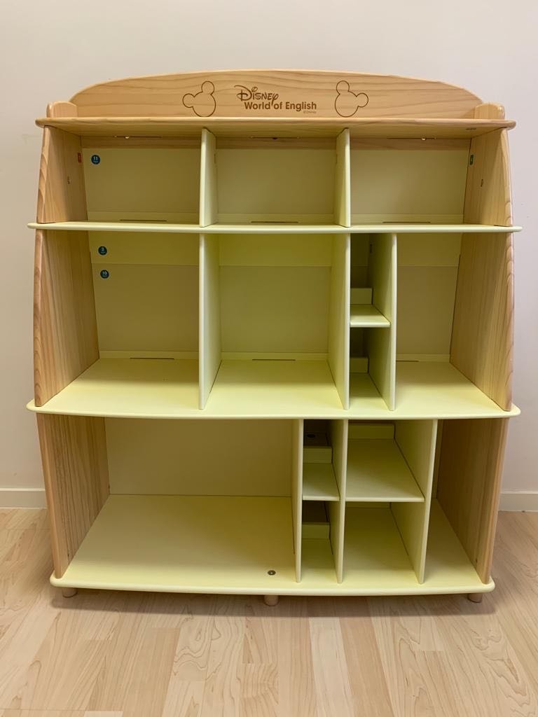 English〜 〜Disney of DWE BOOKCASE World