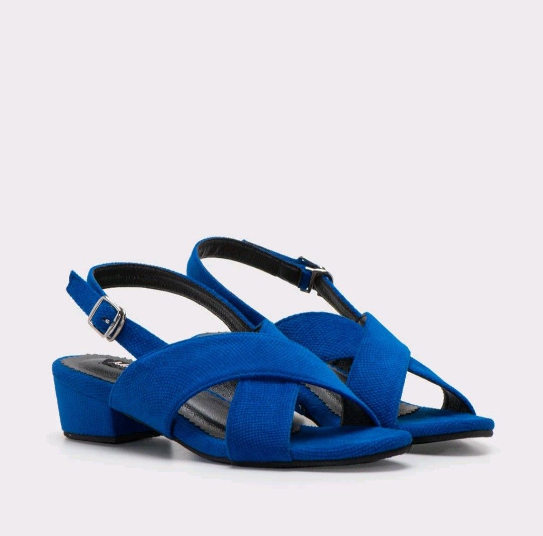 Electric blue wedges sales