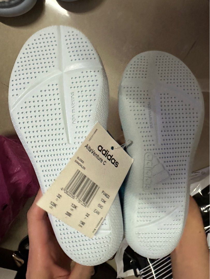 Elsa adidas Carousell