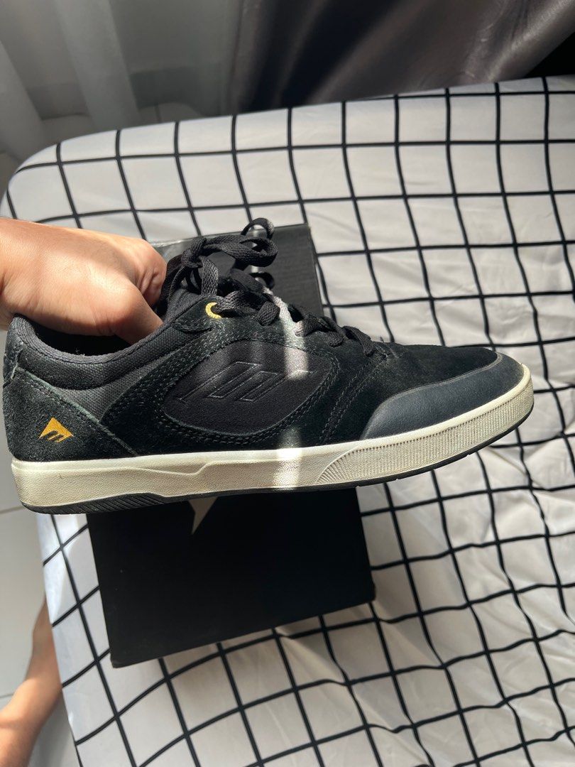 Emerica dissent hotsell