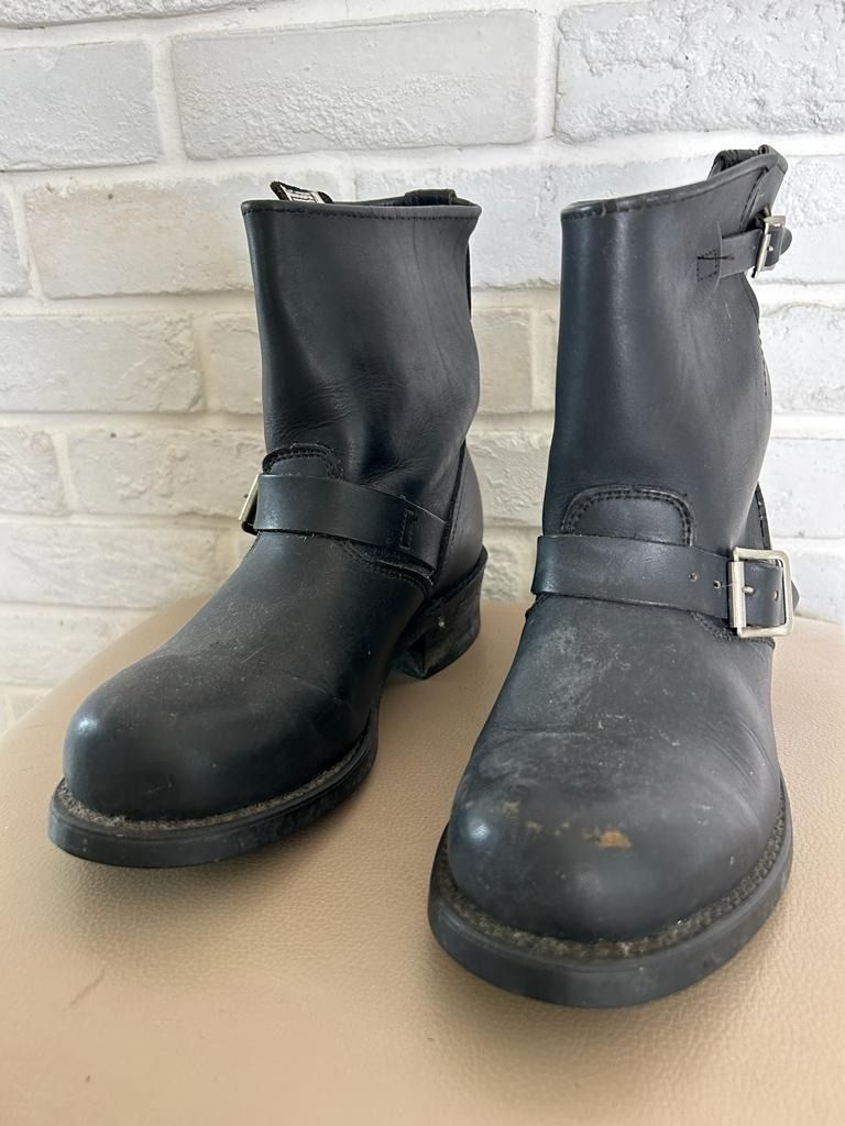 Frye short on sale engineer boots