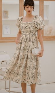 (Category: ) located in . Submitted by lilacwardrobe (Listing ID 1279388078, Image 1). Description: .