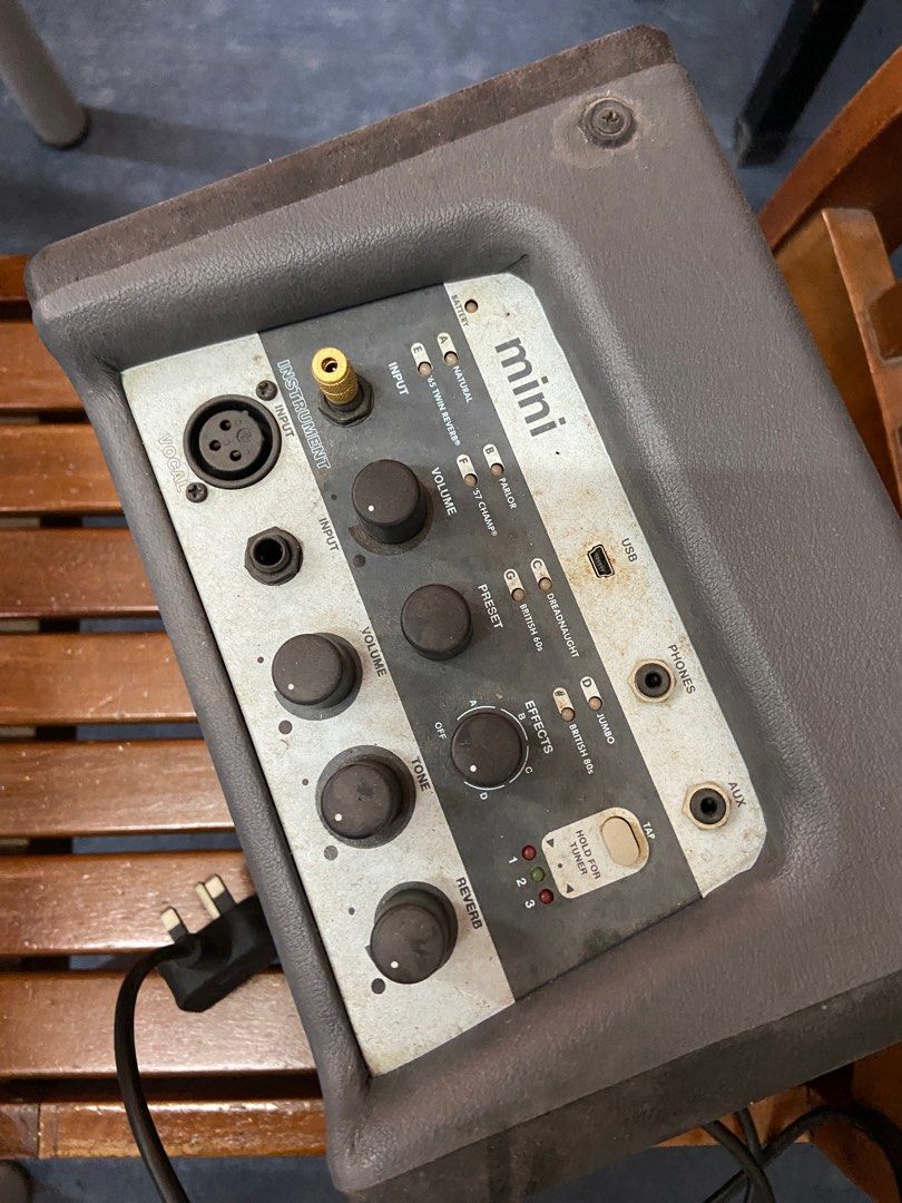 Fender Passport Mini twochannel portable Portable Amplifier, Hobbies & Toys, Music & Media