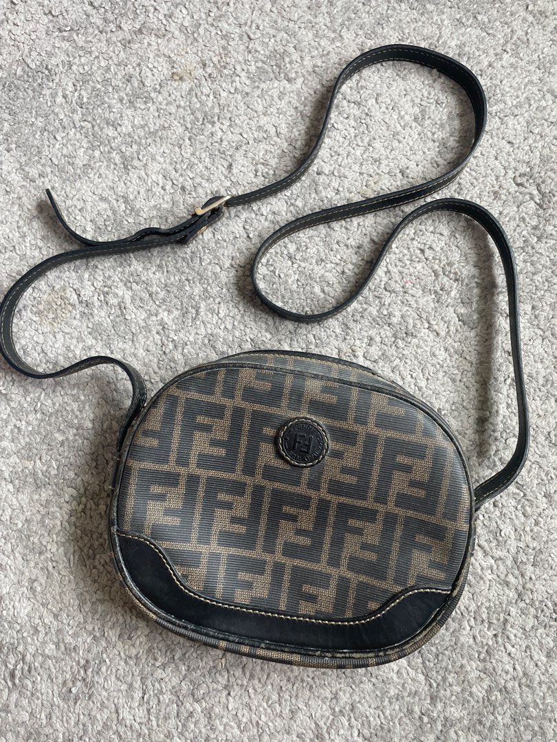 Fendi circle bag online