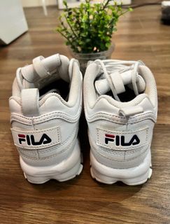 FILA DISRUPTOR 2 Women s Fashion Footwear Sneakers on Carousell
