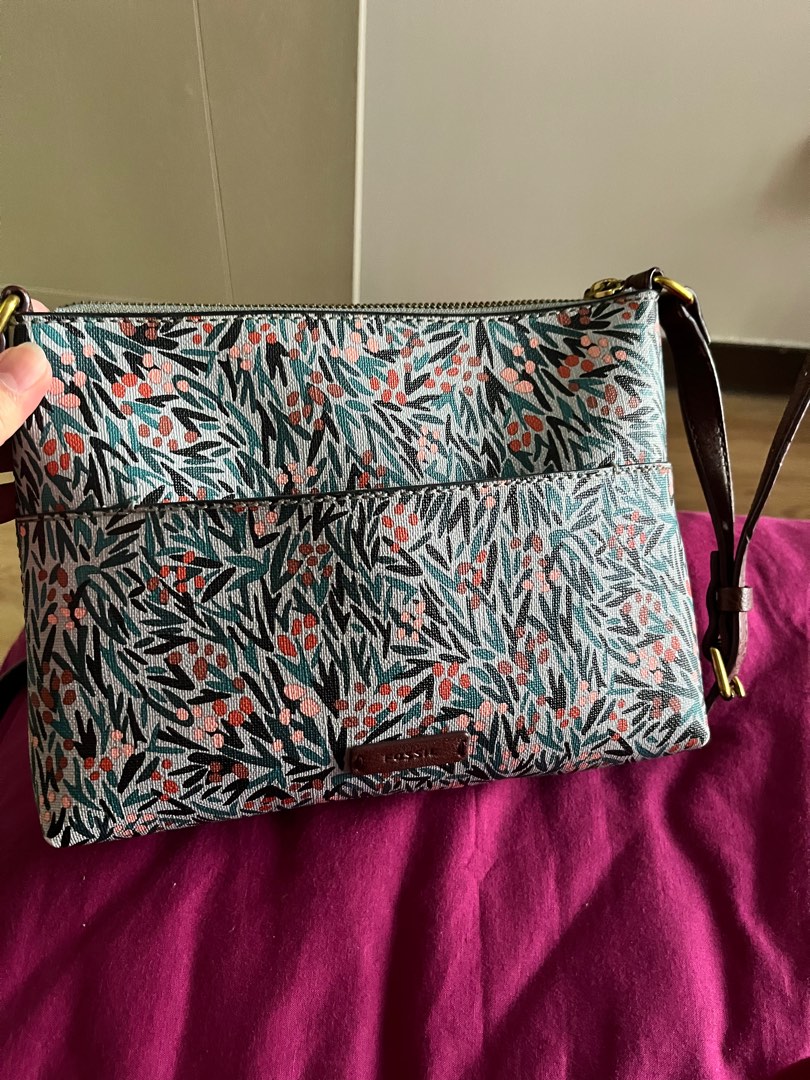Fossil body bag (Devon), Women's Fashion, Bags & Wallets, Crossbody