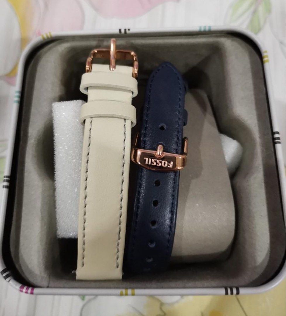 Fossil 14mm leather strap top