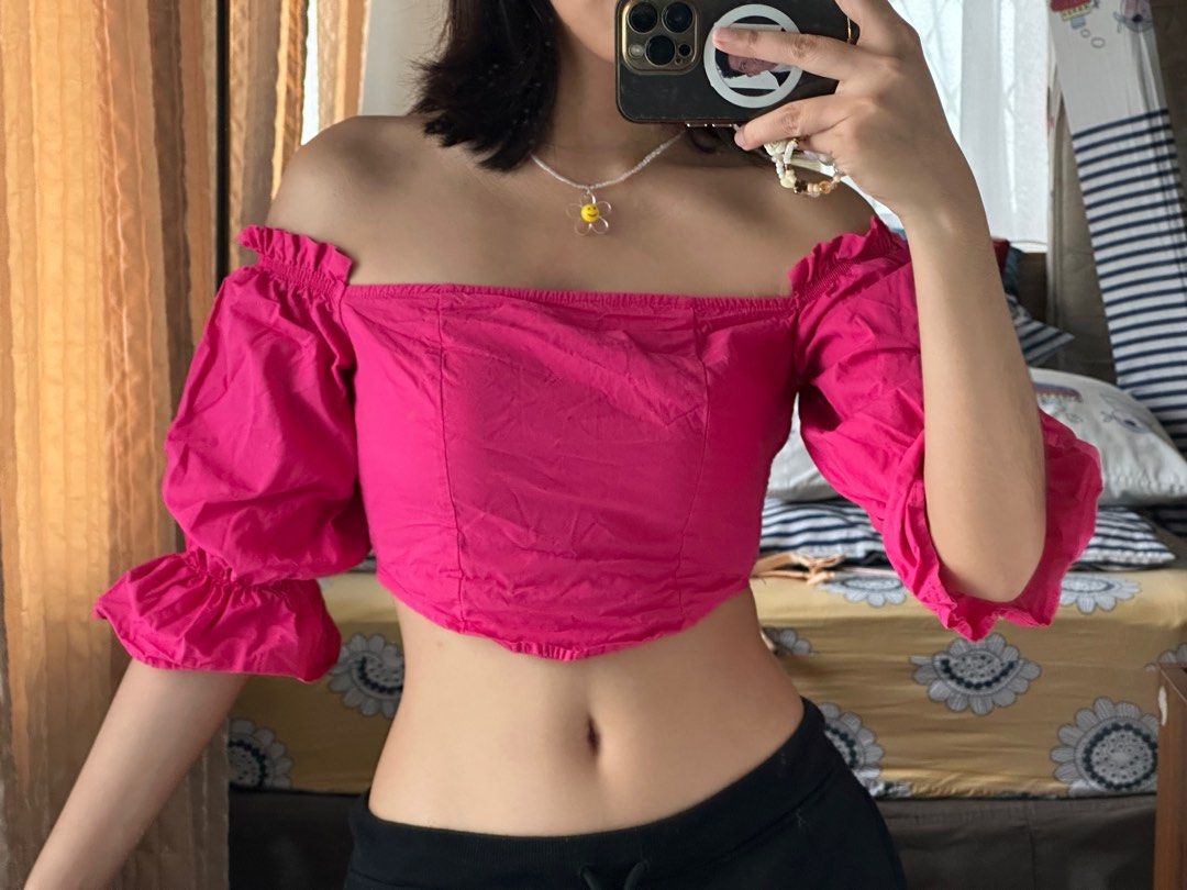 Fuchsia pink tiny top (Category: Others Tops) located in Mandaluyong City. Submitted by tenohthree (Listing ID 1279263009, Image 1). Description: Real cute obviously. Barbie beach vibe if paired with daisy dukes 💅🏼.