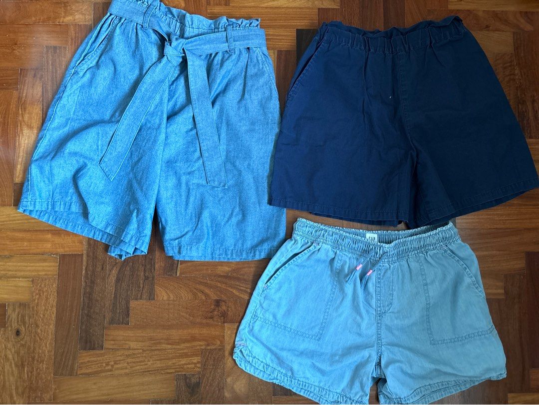 Gap outlet blue shorts