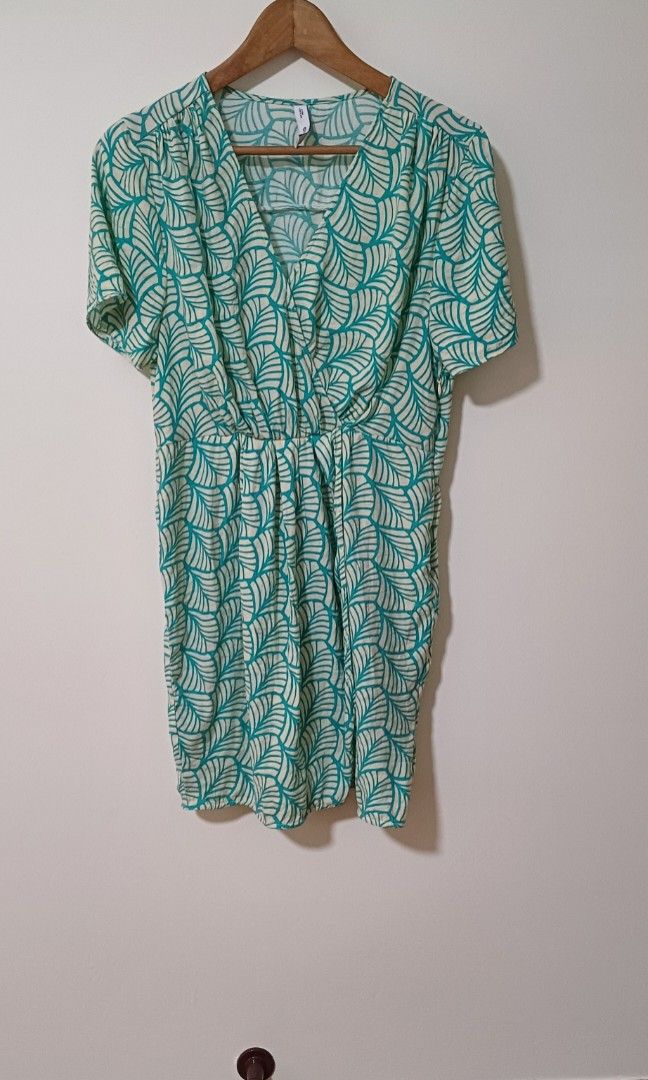 mango mint green dress Magda Mint Green Deep V Neck Halter A-line Midi Dress main image 1